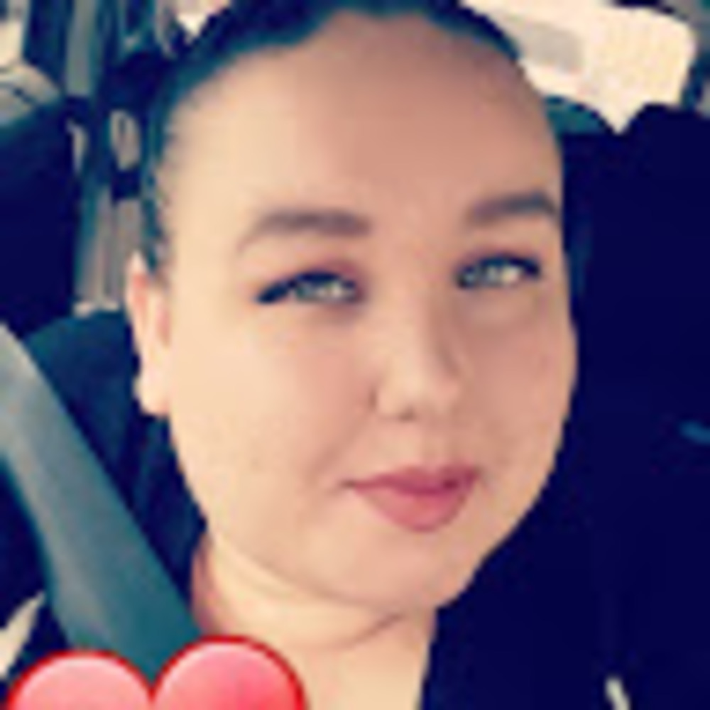 Meet your Posher, Elaina